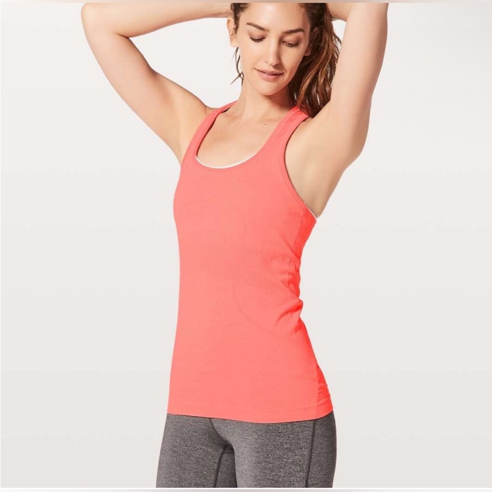 Lululemon Swiftly Tech Razorback 2.0 - NWT